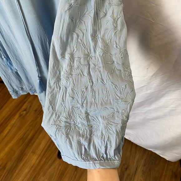 Cynthia Rowley Women's Embroidered Tunic Blouse Size 3X Rayon V-Neck Tassel Ties - Picture 5 of 13